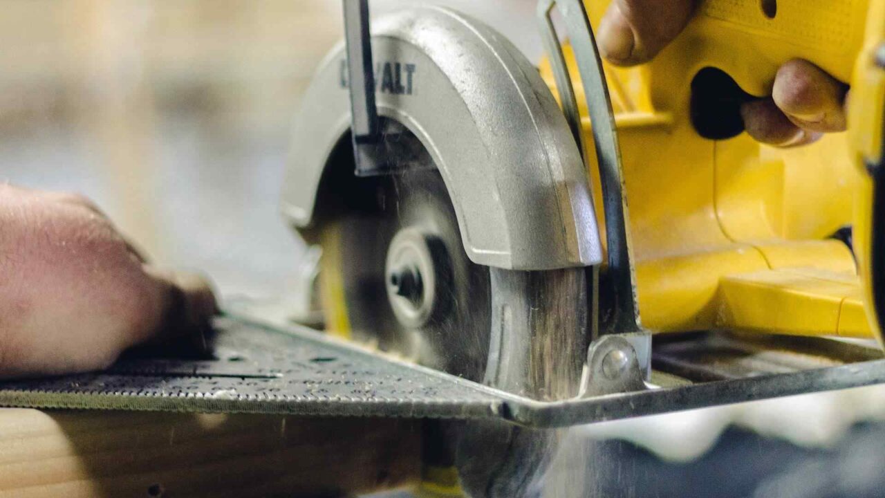 Maquita 18V LXT Brushless 6-1/2″ Circular Saw